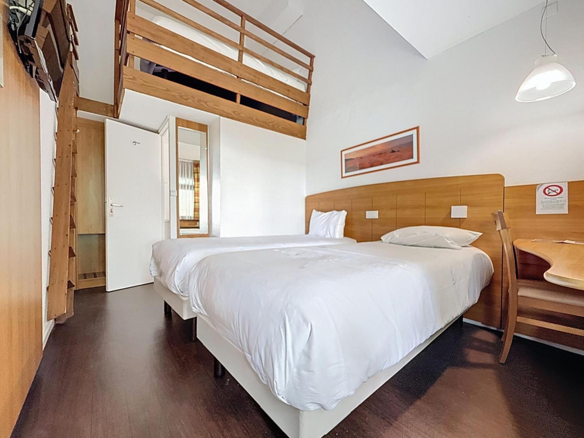 Quadruple Room 1 Double Bed 2 Single Beds Mezzanine