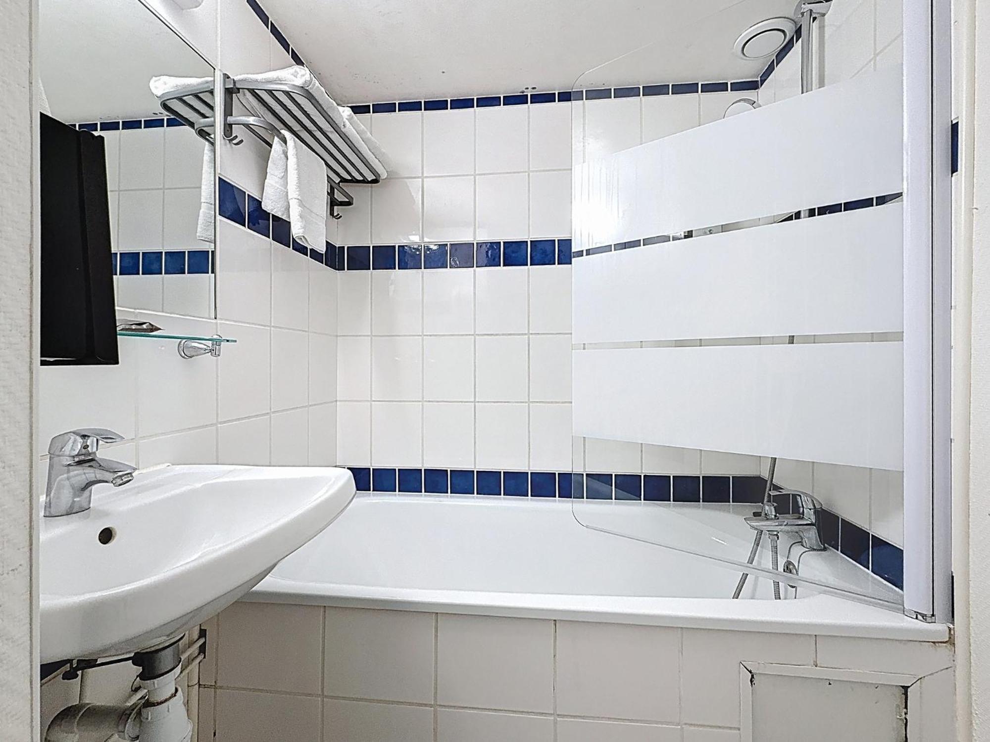 Quadruple Room 1 Double Bed 2 Single Beds Mezzanine