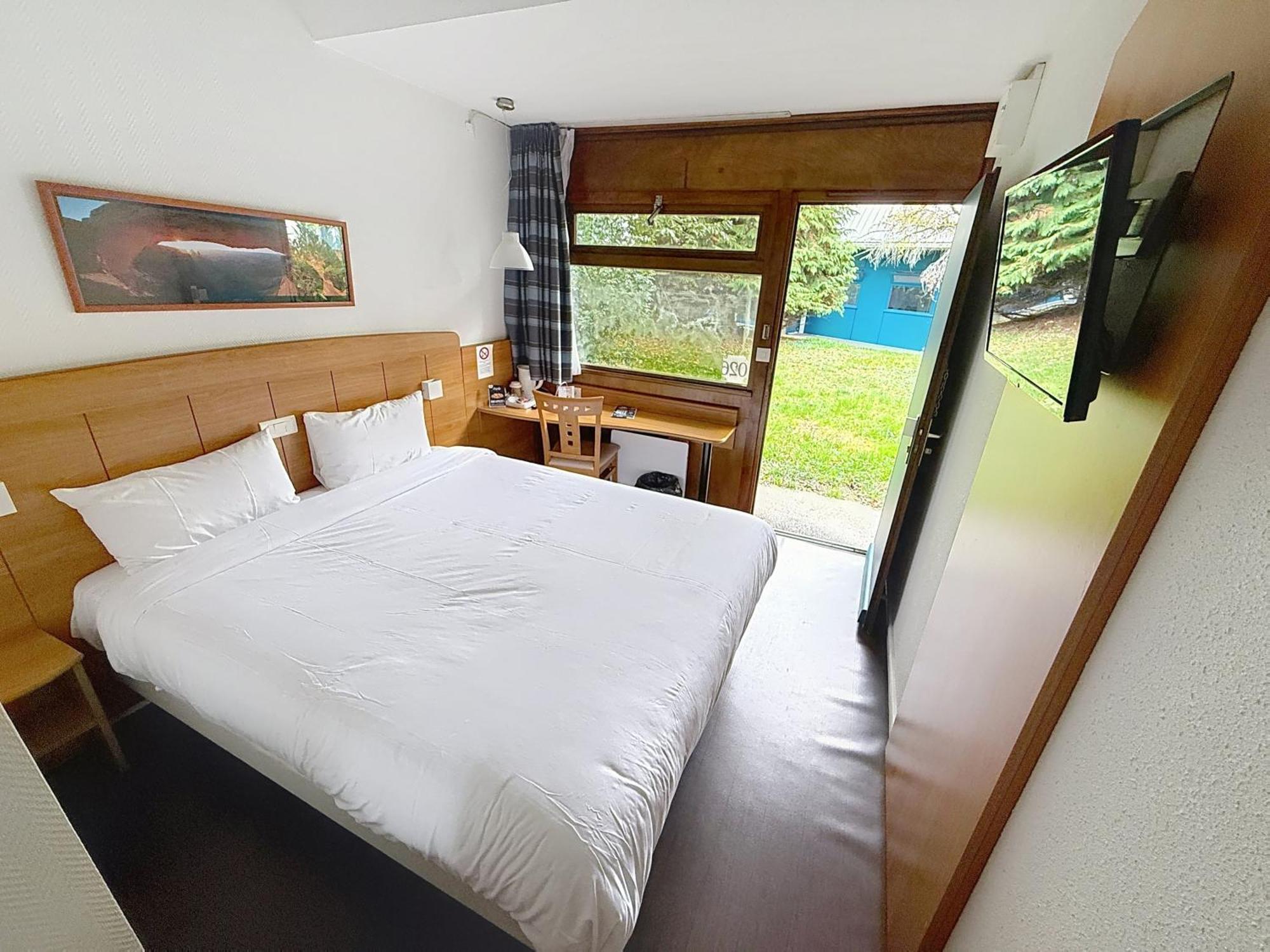 Quadruple Room 1 Double Bed 2 Single Beds Mezzanine